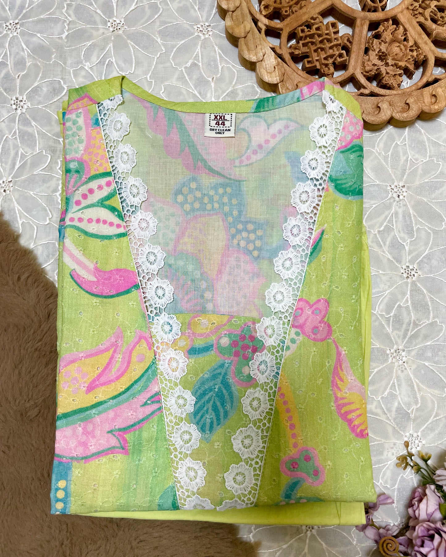 Neerja Schiffli Suit Set