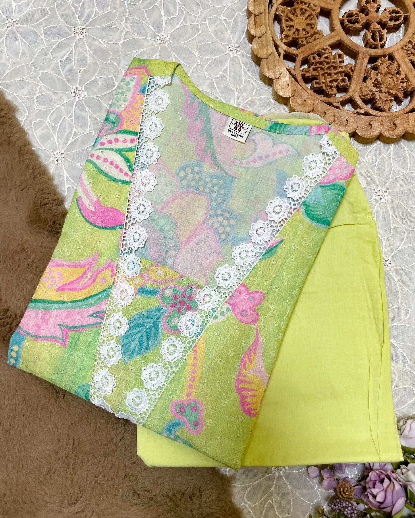 Neerja Schiffli Suit Set