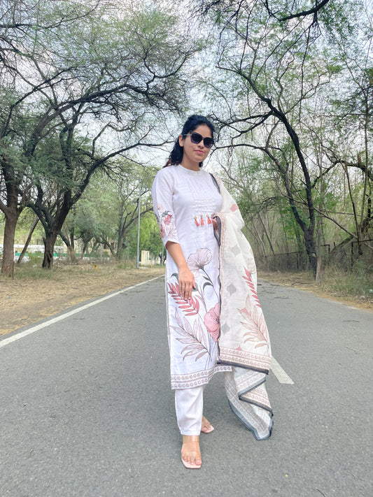 Safaid Gul 3-Piece Suit Set