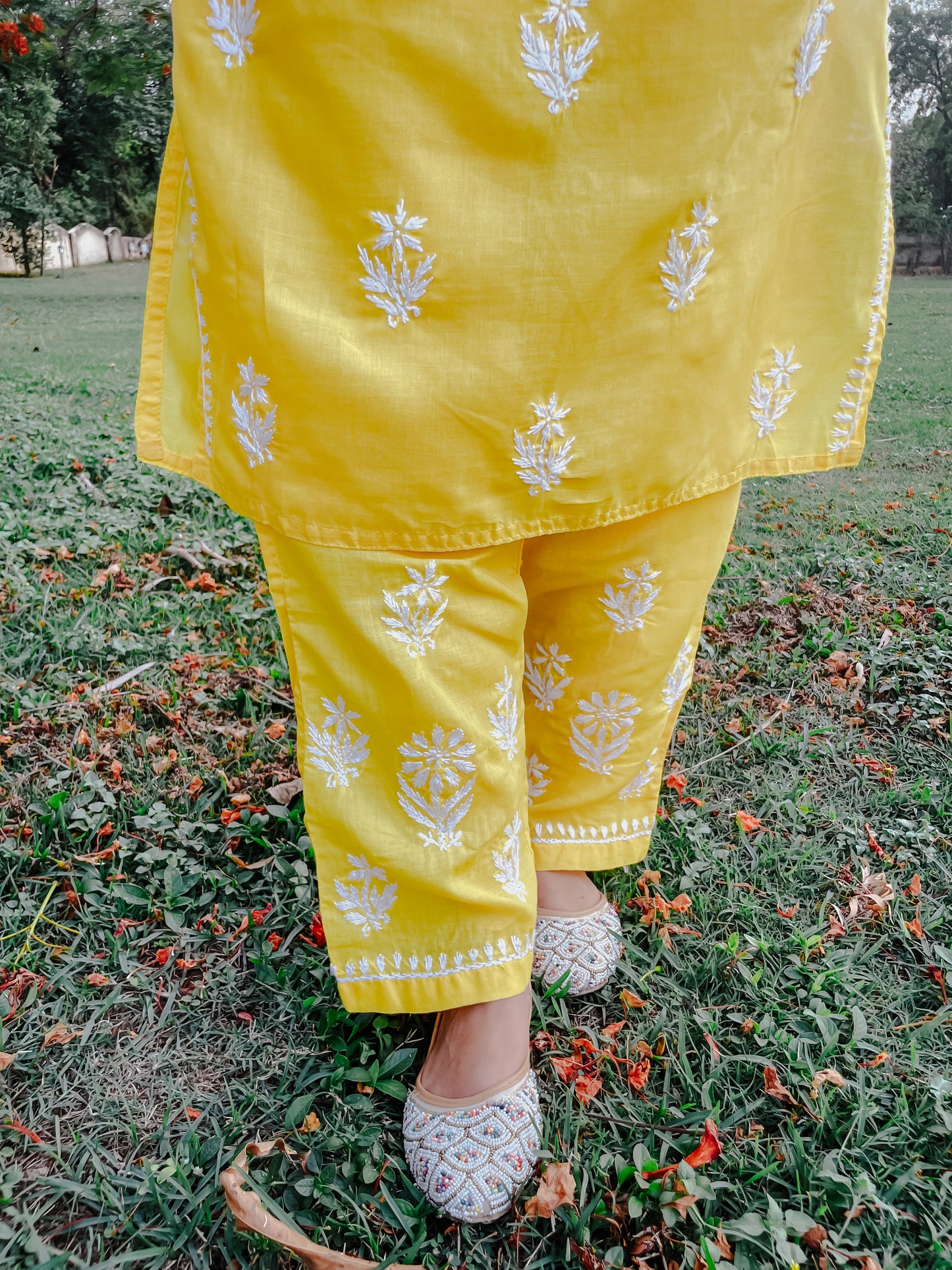 Noor-e-Saaf Kurta Set